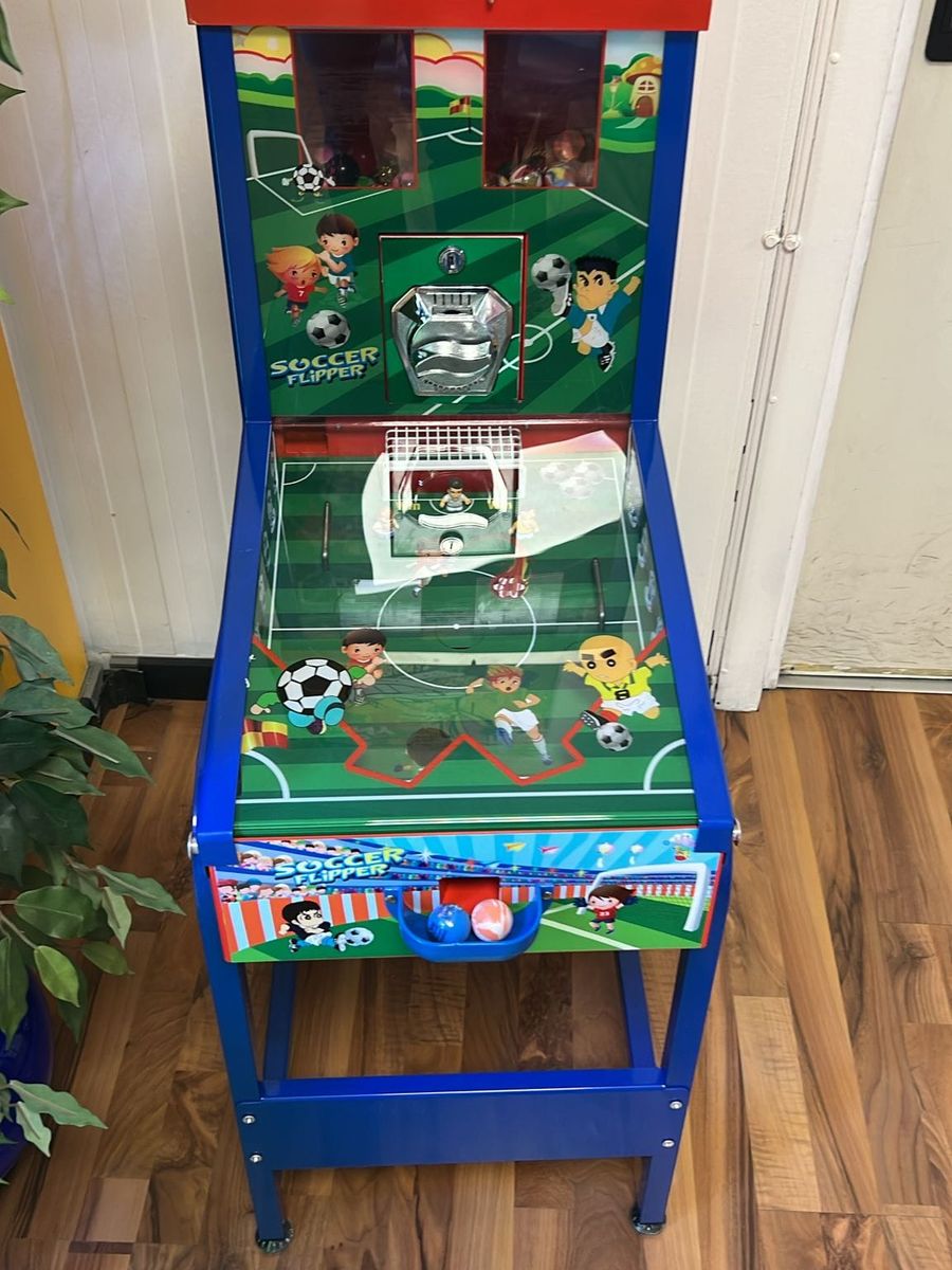 Gioco flipper a tema calcio per bambini, con porta e palline